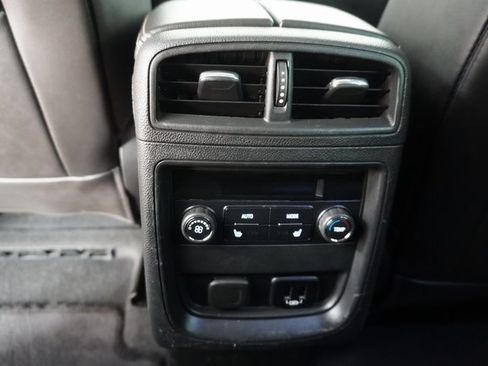 Used 2017 Buick Envision Essence image 33