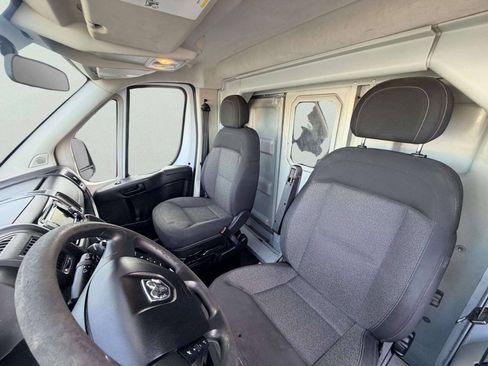 Used 2017 RAM ProMaster 3500 w/ Premium Appearance Group FWD image 18