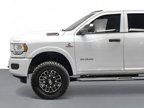 Used 2020 RAM 3500 Tradesman image 11