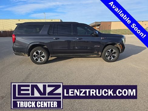 Used 2025 GMC Yukon XL AT4 w/ AT4 Premium Package image 1