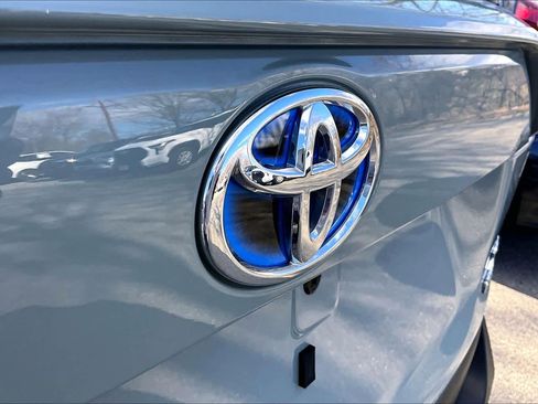 Certified 2023 Toyota RAV4 XLE w/ Convenience Package image 30