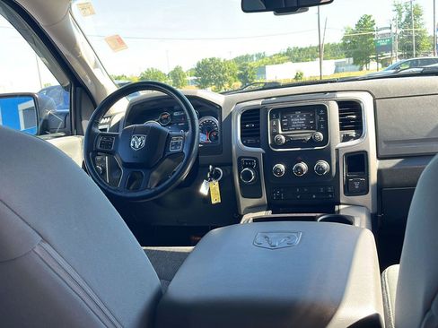 Used 2014 RAM 1500 Big Horn RWD image 28