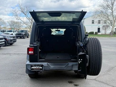 Certified 2019 Jeep Wrangler Unlimited Sport S AWD/4WD image 11