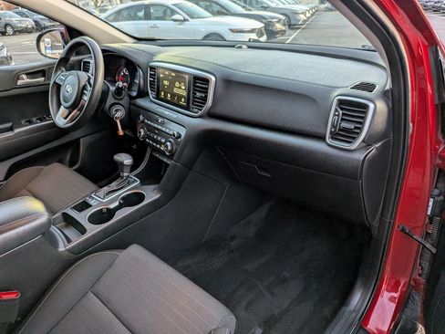 Used 2020 Kia Sportage LX w/ LX Popular Package image 32