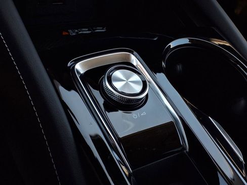 New 2025 Buick Envision Sport Touring AWD/4WD image 7