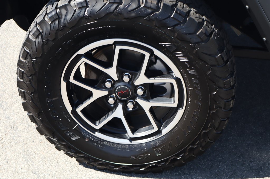 Certified 2025 Jeep Wrangler Unlimited Rubicon AWD/4WD image 14