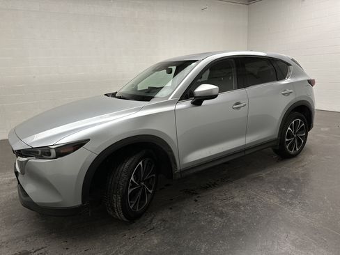 Used 2023 MAZDA CX-5 AWD 2.5 S w/ Premium Plus Pkg image 4
