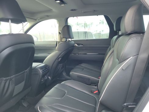 Used 2024 Hyundai Palisade Limited FWD image 18