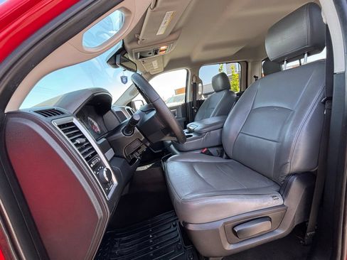 Used 2016 RAM 1500 Classic SLT w/ Cold Weather Group AWD/4WD image 12
