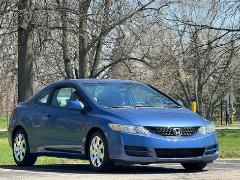 Used 2010 Honda Civic LX image 3
