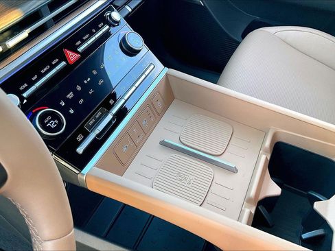 Used 2025 Hyundai Santa Fe Limited image 15