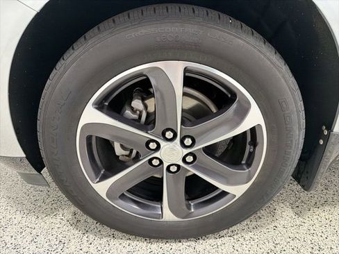 Used 2020 Buick Enclave Essence w/ Sport Touring Edition image 34