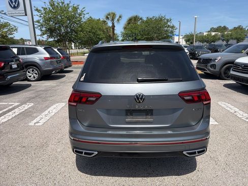 Used 2022 Volkswagen Tiguan SEL R-Line image 8