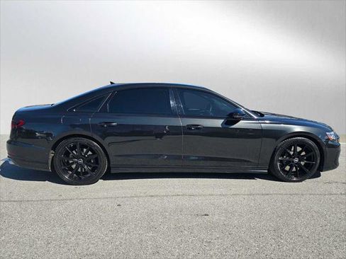 Used 2022 Audi S8 TFSI quattro Tiptronic image 2