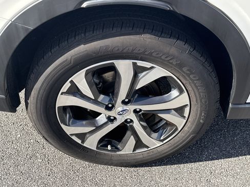 Used 2022 Subaru Outback Limited image 22