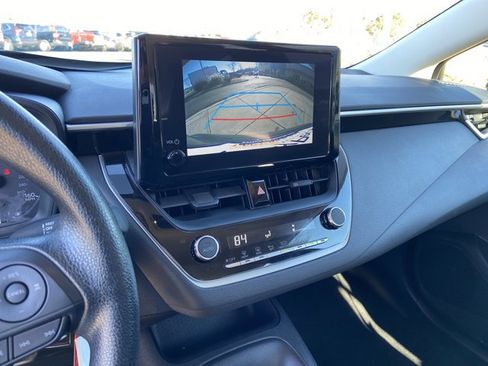 Used 2024 Toyota Corolla LE image 35