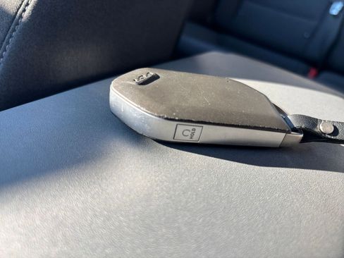 Used 2025 Kia K4 LXS image 23