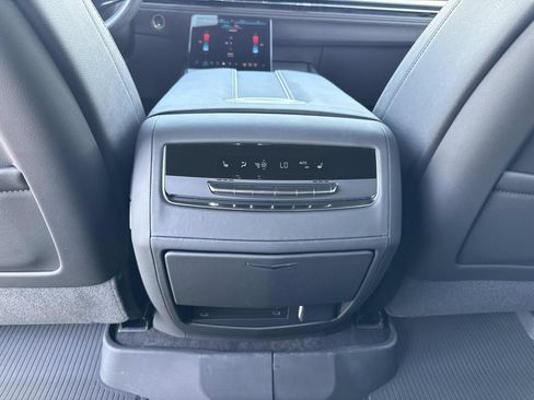 New 2026 Cadillac Escalade ESV 2WD w/ LPO, Floor Liner Package image 16