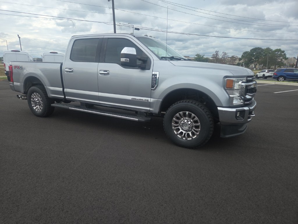 Used 2021 Ford F250 XLT w/ XLT Premium Package AWD/4WD image 29