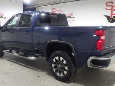 Used 2021 Chevrolet Silverado 2500 LT w/ All Star Edition AWD/4WD image 2