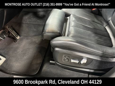 Used 2022 BMW X5 xDrive40i w/ M Sport Package image 16
