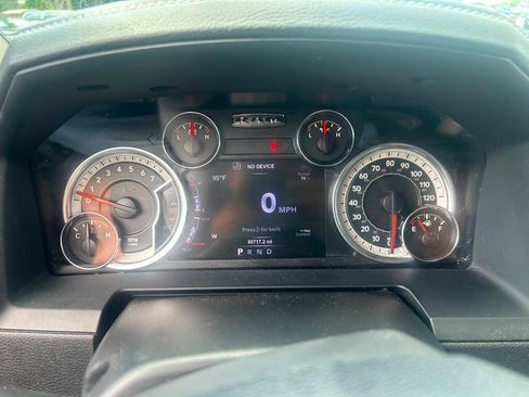 Used 2017 RAM 1500 Laramie w/ Convenience Group AWD/4WD image 12