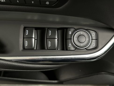 Used 2023 Cadillac XT4 Premium Luxury image 21