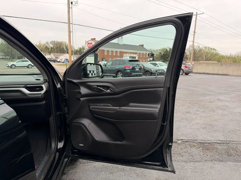Used 2019 GMC Acadia SLT FWD image 37