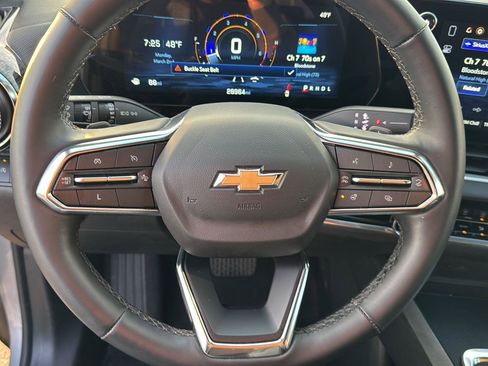 Used 2025 Chevrolet Equinox LT image 17