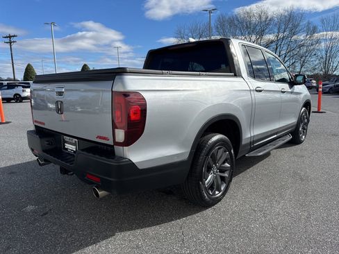 Used 2021 Honda Ridgeline Sport image 7