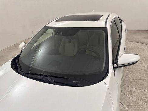 Used 2018 Honda Civic Touring image 17