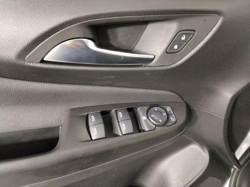 Used 2025 Buick Envista Preferred FWD image 25