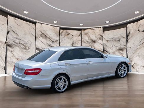 Used 2011 Mercedes-Benz E 350 4MATIC Sedan image 13