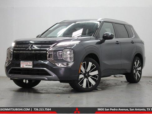 New 2026 Mitsubishi Outlander SEL image 1