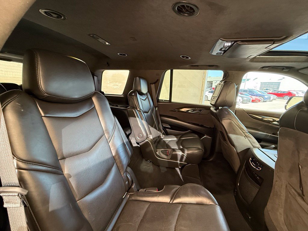Used 2018 Cadillac Escalade Platinum AWD/4WD image 20