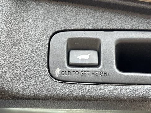 Used 2019 Honda CR-V Touring image 7