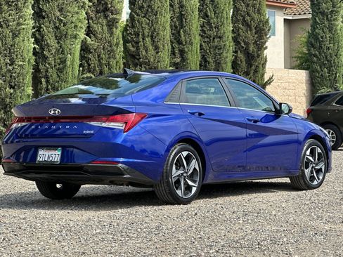 Used 2023 Hyundai Elantra Limited FWD image 4