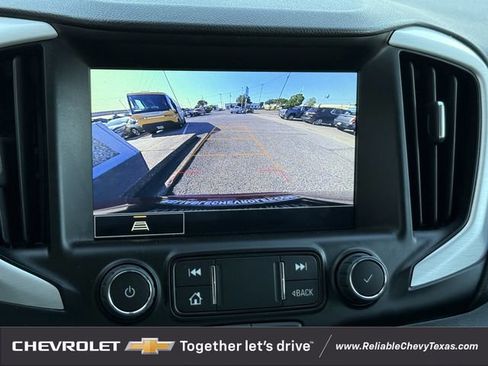 Used 2024 GMC Terrain SLE w/ Driver Convenience Package FWD image 24