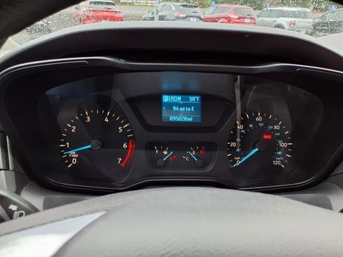 Used 2018 Ford Transit 150 XLT image 21