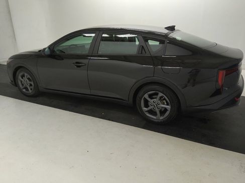 Used 2025 Kia K4 FWD image 3