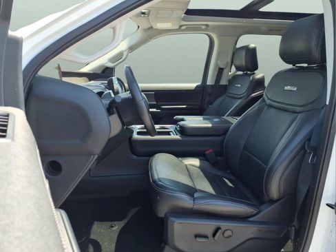 Used 2025 Ford Expedition Max Platinum AWD/4WD image 20