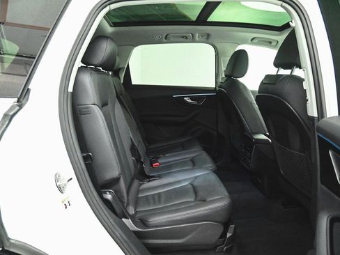 Used 2024 Audi Q7 3.0T Premium Plus image 31