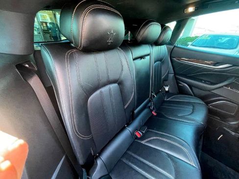 Used 2019 Maserati Levante S GranSport image 18