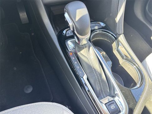 Used 2022 Buick Encore GX Select image 20