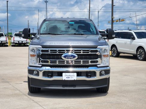 New 2026 Ford F250 XLT w/ FX4 Off-Road Package AWD/4WD image 6