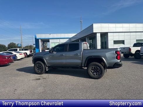 Used 2023 Chevrolet Colorado ZR2 w/ ZR2 Convenience Package III image 1