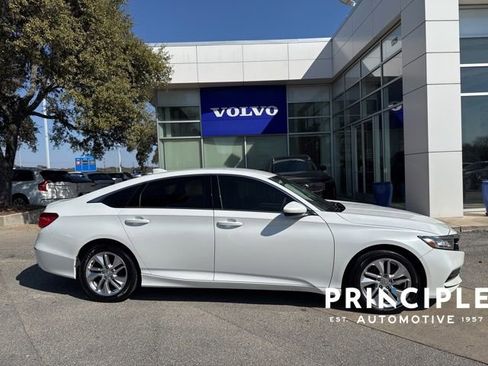 Used 2019 Honda Accord LX image 9