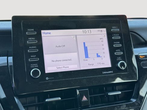 Used 2022 Toyota Camry SE image 12