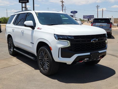 Used 2023 Chevrolet Tahoe Z71 w/ Luxury Package AWD/4WD image 6