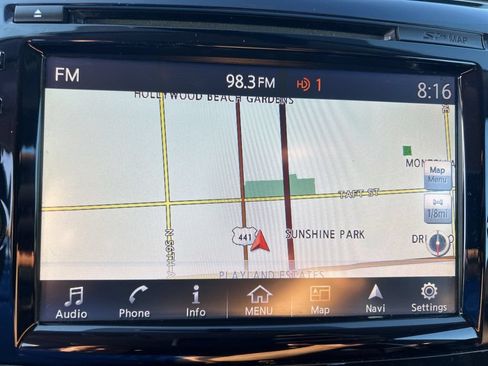 Used 2018 Nissan Murano SV FWD image 14